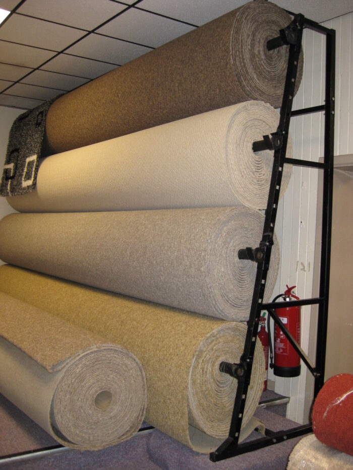 4 ROLL SINGLE SIDED CARPET STAND 5M