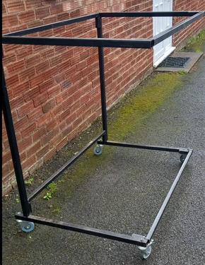 SOFA DISPLAY STAND ON WHEELS ( SECOND HAND )